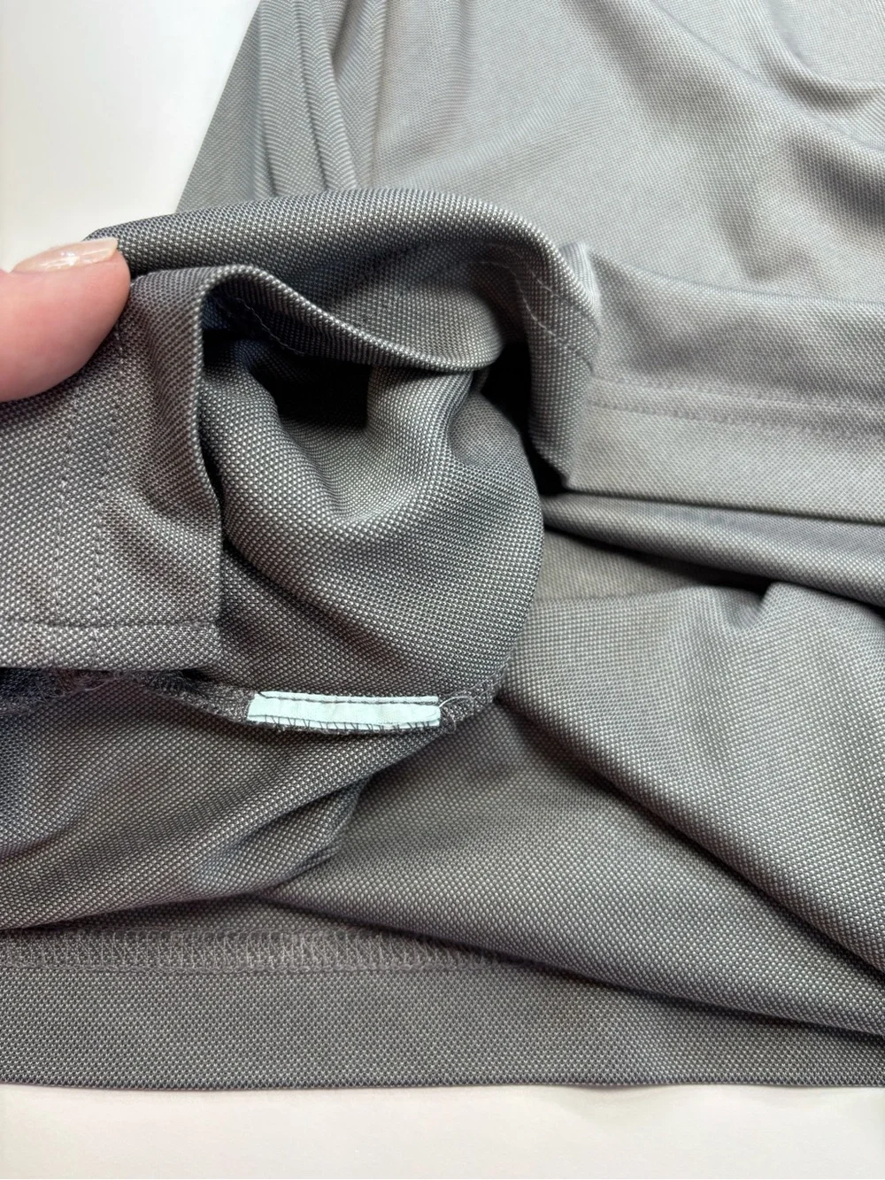 Men's Gray Short-Sleeve Performance Golf Polo with Subtle Chest Panels Size L
